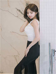 《日本一区到一本在线观看-老师你的兔子好软水好多作文小说》