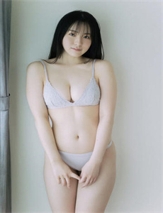 《真人被啪到深处GIF动态图1000-81号》