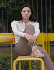《性感诱惑勾魂美女图片-白滨美惠》